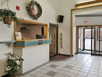 Super 8 By Wyndham Fargo/i-29/west Acres Mall Hotel Fargo